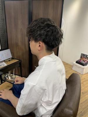 ハイライト　インナーカラー　イヤリングカラー