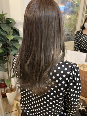 うる艶オリーブグレージュカラー前髪ありロング梅ヶ丘美容室