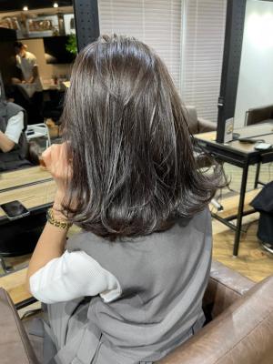 透明感カラー ダークグレー 秋カラー レイヤーカット