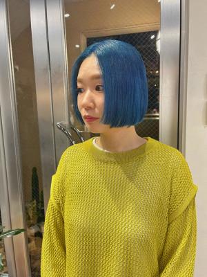 ネイビーカラー　ブルーカラー　ボブ　ウルフカット