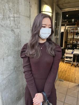 グレージュ　ミルクティーベージュ　ハイトーン