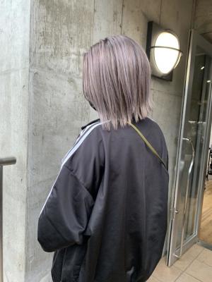 グレージュ　ミルクティーベージュ　ハイトーン