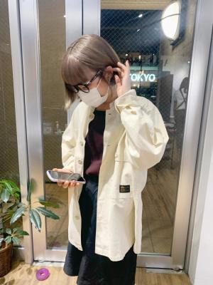 グレージュ　ミルクティーベージュ　ハイトーン