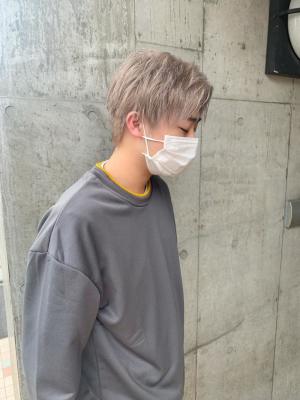 グレージュ　ミルクティーベージュ　ハイトーン