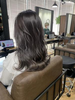 レイヤーカット　透明感カラー　ハイライト