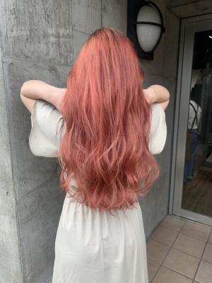 レイヤーカット　透明感カラー　ピンクカラー