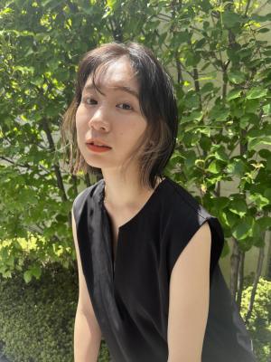 イヤリングカラー　インナーカラー　ハイライト