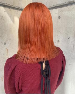 ホワイトベージュ　ハイライト　デザインカラー　ケアブリーチ