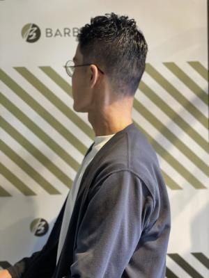 大人のサイドパートスタイル【BARBER-BAR】