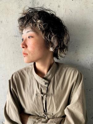 ハードパーマ　くるくるパーマ　ウルフカット　ボブパーマ