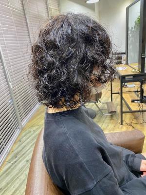 ハードパーマ　くるくるパーマ　ウルフカット　ボブパーマ