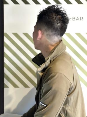 大人のフェードスタイル【BARBER-BAR】