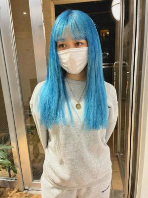 ネオンカラー　ターコイズブルー　ディープブルー　ボブウルフ