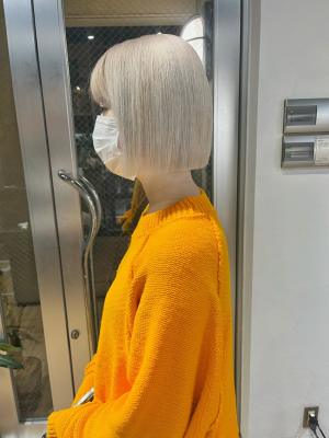 ボブウルフ　ブルージュ　シアーグレージュ　センター分けボブ