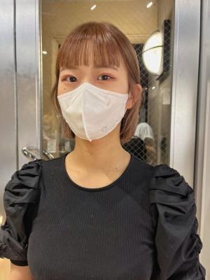 ボブウルフ　ブルージュ　シアーグレージュ　センター分けボブ