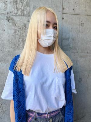 ボブウルフ　ブルージュ　シアーグレージュ　センター分けボブ