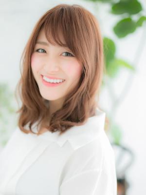 暖色系カラーでゆるふわエアリーミディ