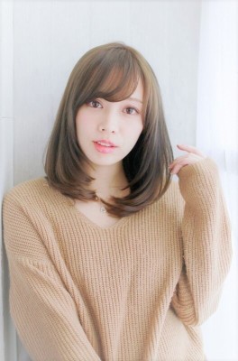 モテ髪うるツヤストレートロブ