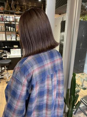 ホワイトグレージュ コンマヘア くすみブルー ダークアッシュ