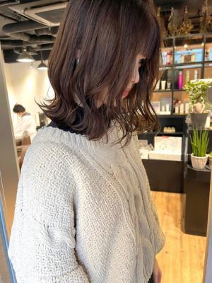 ホワイトグレージュ コンマヘア くすみブルー ダークアッシュ