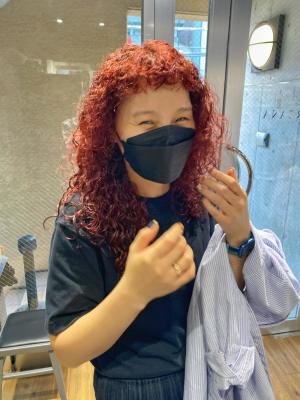 外国人風カラー　ネオンカラー　シアーグレージュ　ボブウルフ