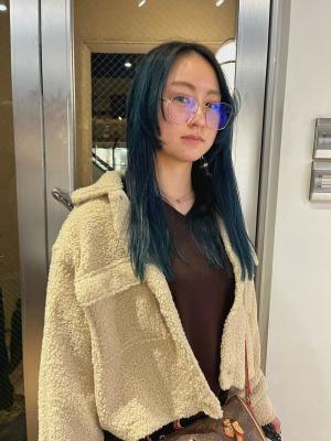 外国人風カラー　ネオンカラー　シアーグレージュ　ボブウルフ