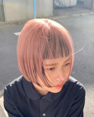 外国人風カラー　ネオンカラー　シアーグレージュ　ボブウルフ