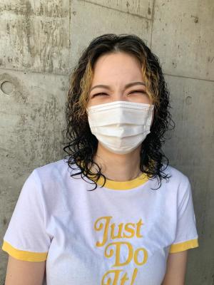 外国人風カラー　ネオンカラー　シアーグレージュ　ボブウルフ