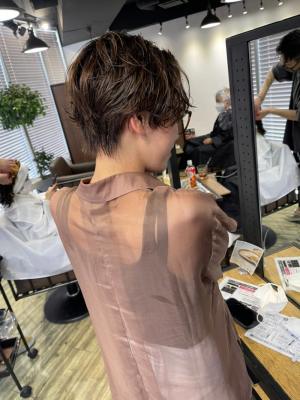 ホワイトグレージュ コンマヘア くすみブルー ダークアッシュ