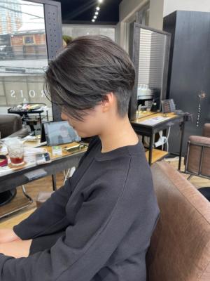 ホワイトグレージュ コンマヘア くすみブルー ダークアッシュ