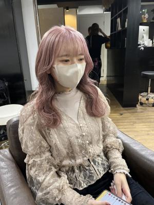 ホワイトグレージュ　ダークアッシュ　ニュアンスカラー