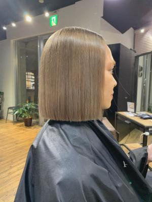 ミルクティーベージュ　グレージュ　ハイトーン