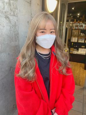 ミルクティーベージュ　グレージュ　ハイトーン