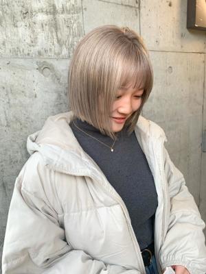 ミルクティーベージュ　グレージュ　ハイトーン