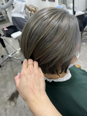 白髪ぼかしダブルカラー脱白髪染め￥16500