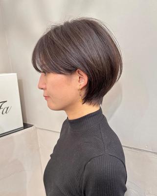 大人可愛いひし形丸みショートボブ　アッシュブラウン匠