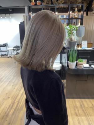 ホワイトグレージュ コンマヘアくすみブルー ダークアッシュ	