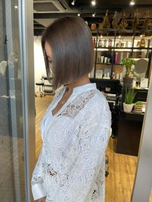 ホワイトグレージュ コンマヘアくすみブルー ダークアッシュ	