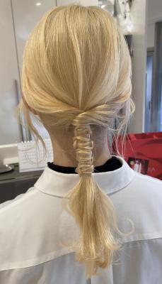 タイトヘアアレンジ