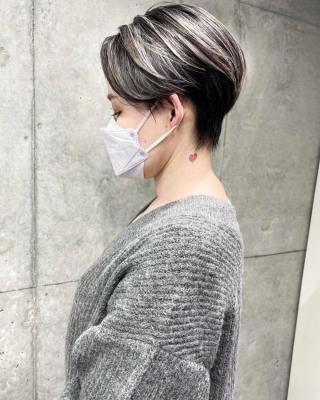 ★Short hairに映えるハイライトデザイン★