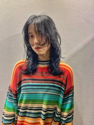 ホワイトグレージュ　ボブルフ　くすみブルー