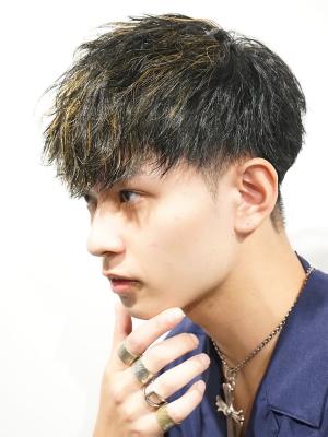 メンズヘア整形スパイラルパーマ波巻きツイストメンズパーマ髪型 メンズヘア整形スパイラルパーマ波巻きツイストメンズパーマ髪型