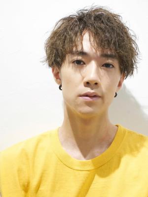 メンズヘア整形スパイラルパーマ波巻きツイストメンズパーマ髪型 メンズヘア整形スパイラルパーマ波巻きツイストメンズパーマ髪型
