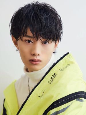 メンズヘア整形スパイラルパーマ波巻きツイストメンズパーマ髪型 メンズヘア整形スパイラルパーマ波巻きツイストメンズパーマ髪型