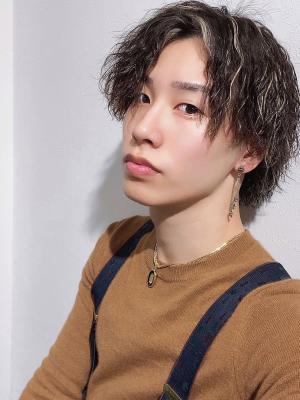 メンズヘア整形スパイラルパーマ波巻きツイストメンズパーマ髪型 メンズヘア整形スパイラルパーマ波巻きツイストメンズパーマ髪型