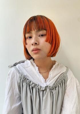 ホワイトグレージュ　ボブルフ　くすみブルー