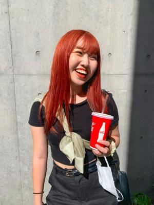 ホワイトグレージュ　ボブルフ　くすみブルー