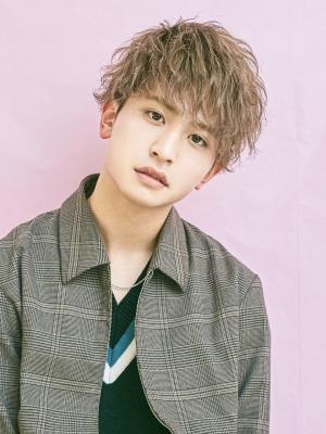メンズヘア整形スパイラルパーマ波巻きツイストメンズパーマ髪型 メンズヘア整形スパイラルパーマ波巻きツイストメンズパーマ髪型