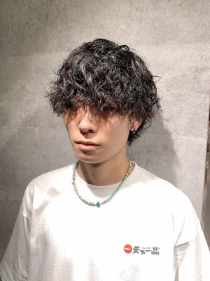 メンズヘア整形スパイラルパーマ波巻きツイストメンズパーマ髪型 メンズヘア整形スパイラルパーマ波巻きツイストメンズパーマ髪型