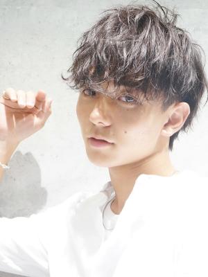 メンズヘア整形スパイラルパーマ波巻きツイストメンズパーマ髪型 メンズヘア整形スパイラルパーマ波巻きツイストメンズパーマ髪型